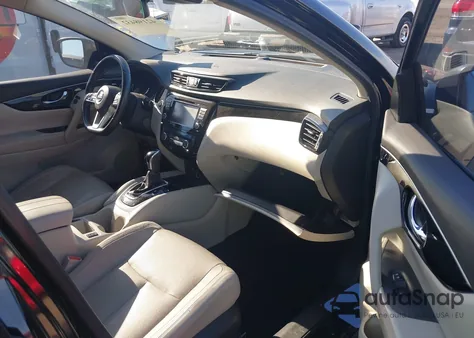 2017 Nissan Rogue Sport Sl z USA, uszkodzony, nr VIN JN1BJ1CR5HW101326